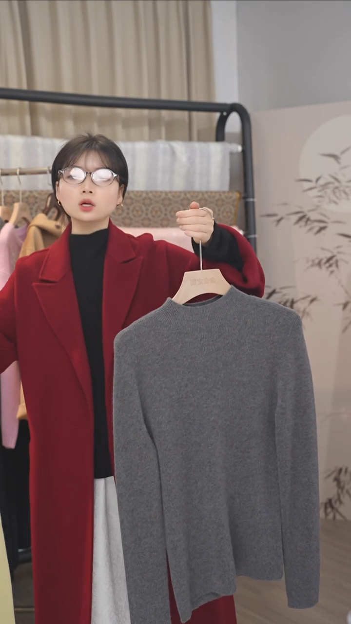小*奶纯山羊绒华夫格羊绒衫