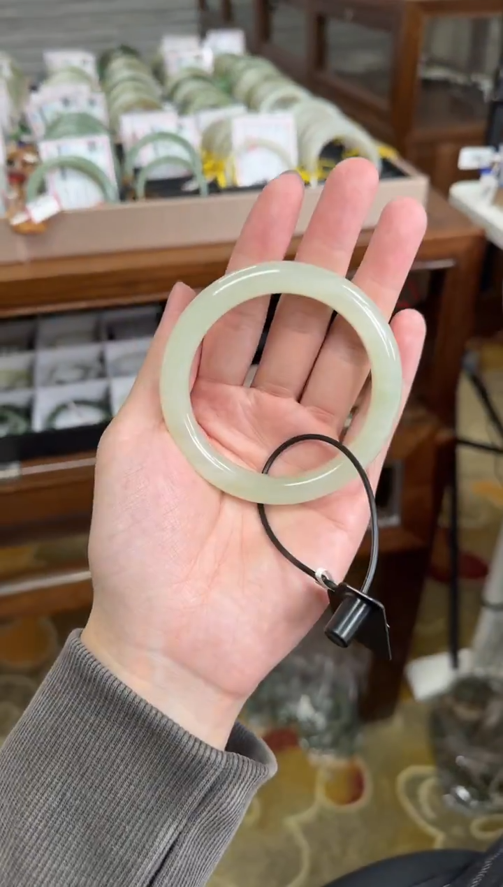 未镶嵌手镯和田玉58