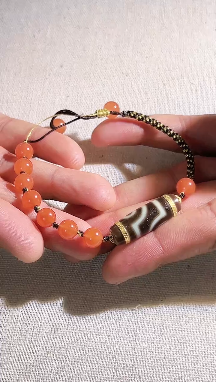 玛瑙/玉髓手绳未镶嵌二玛瑙手绳（拉萨直发）