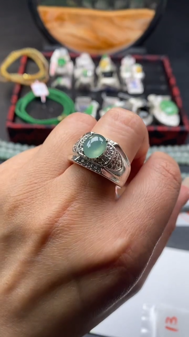 【闪购商品】翡翠套链合金戒指