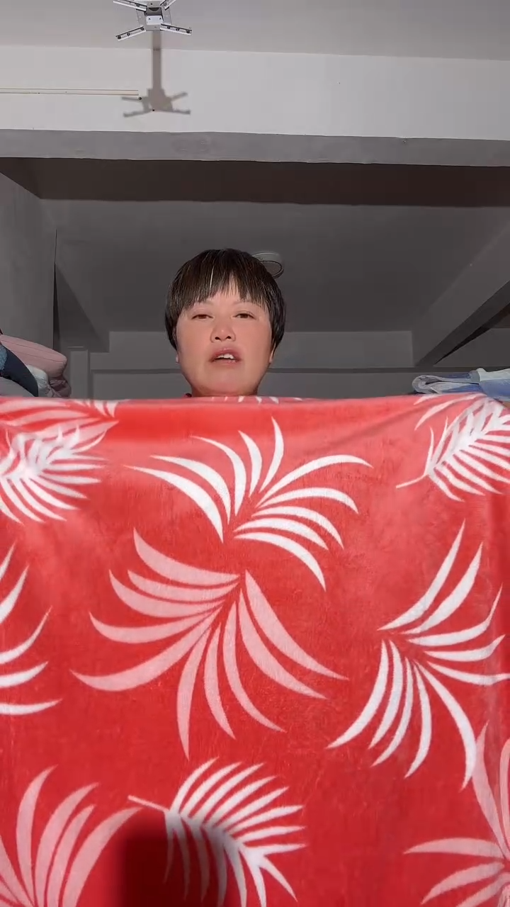 聚酯纤维2.0米床单粉色小叶子花