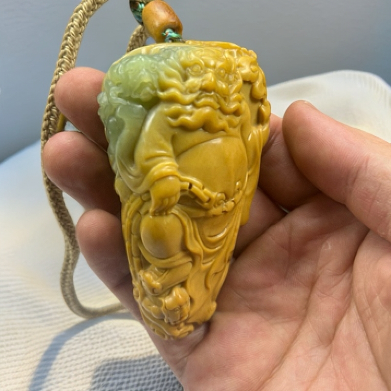 河磨玉椴树林玉化油皮钟馗手把件