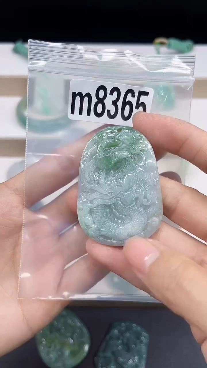 颈饰未镶嵌翡翠翡翠珠宝吊坠挂件