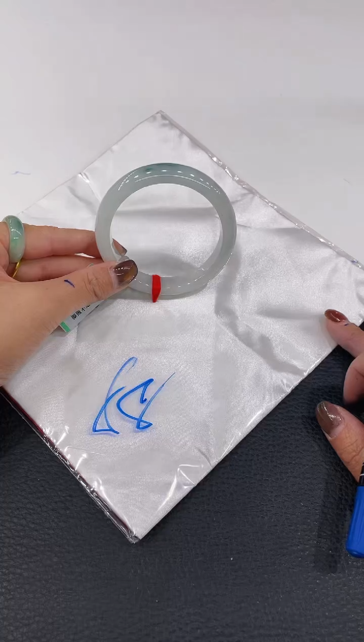 【闪购商品】翡翠手镯未镶嵌手镯