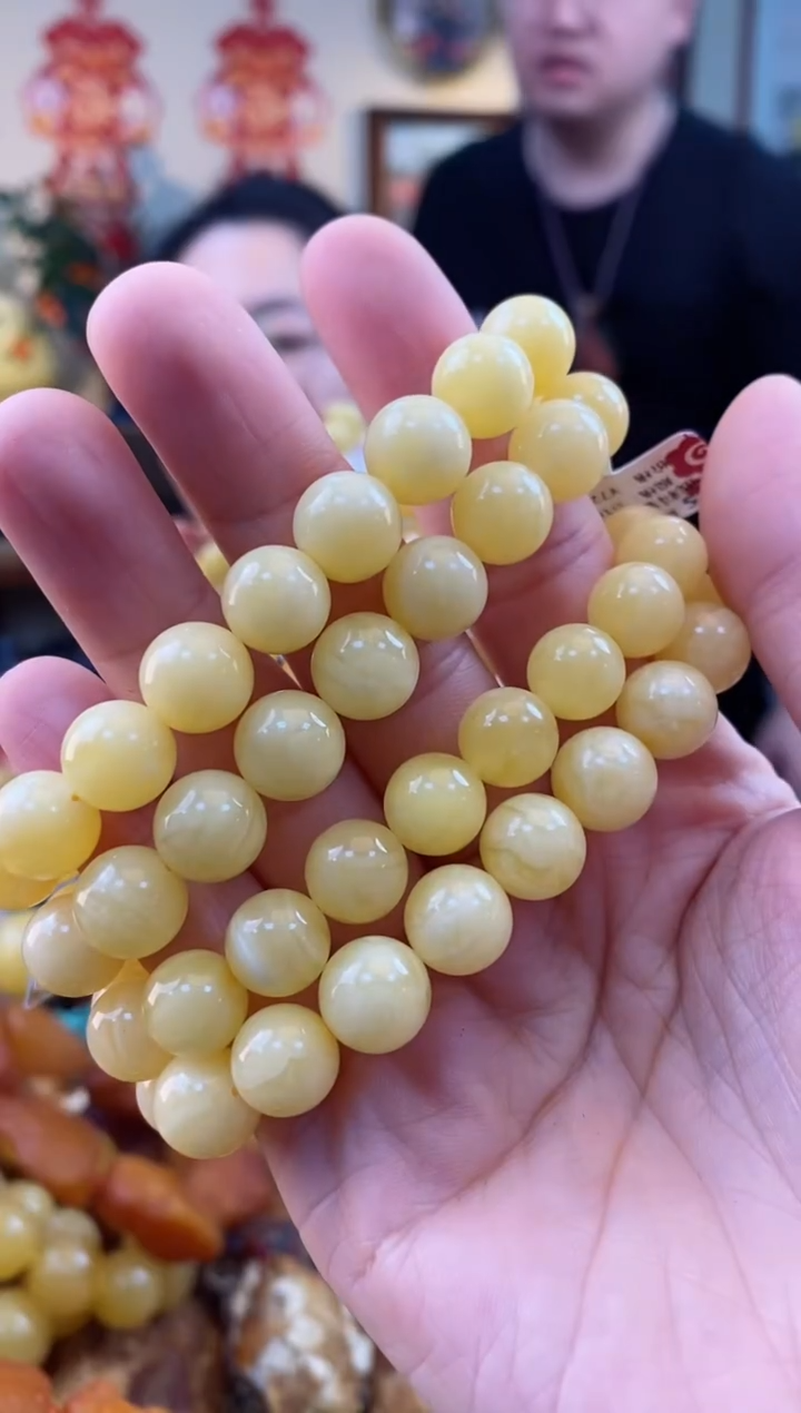 【闪购商品】琥珀手串未镶嵌手串单圈(多样性发其一）