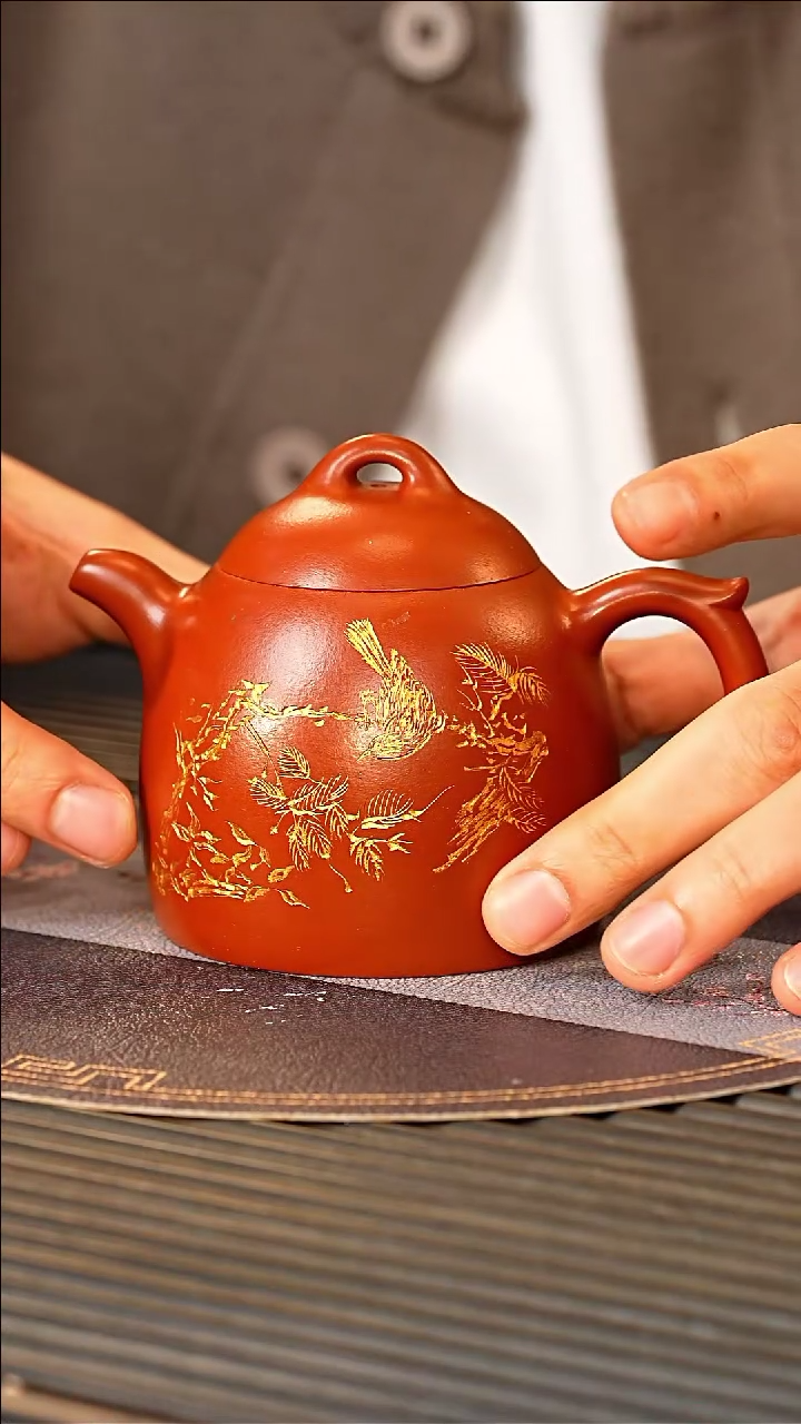 【闪购商品】紫砂茶壶SDH 大红袍 秦权 275cc