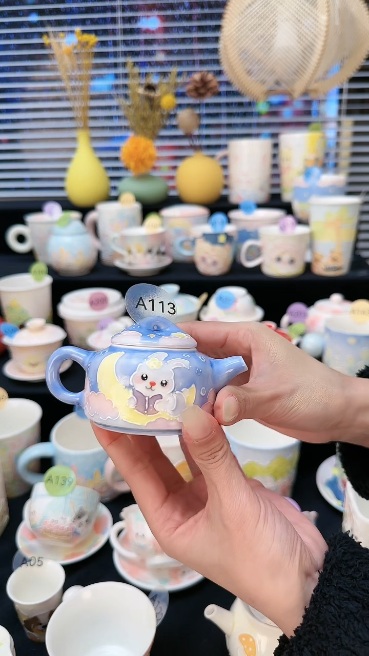 【闪购商品】摆件景德镇高温立体釉创意瓷