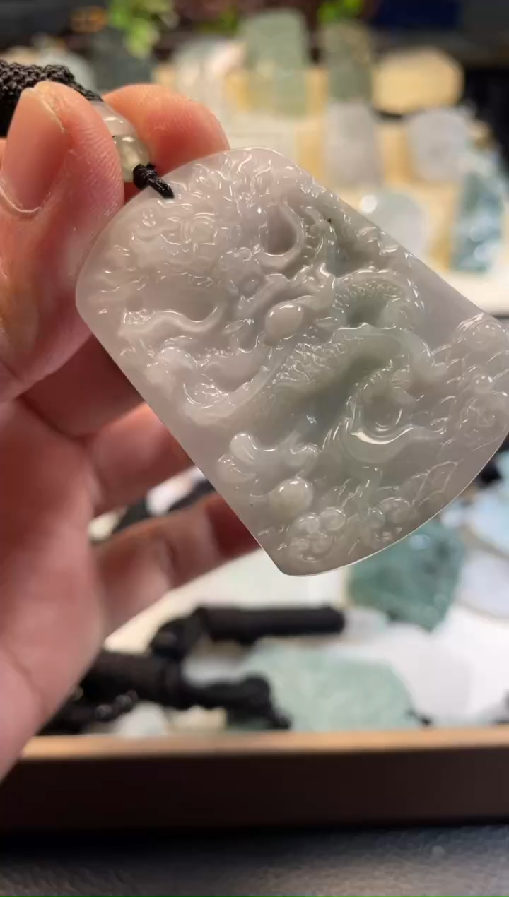 颈饰未镶嵌翡翠11/28/040