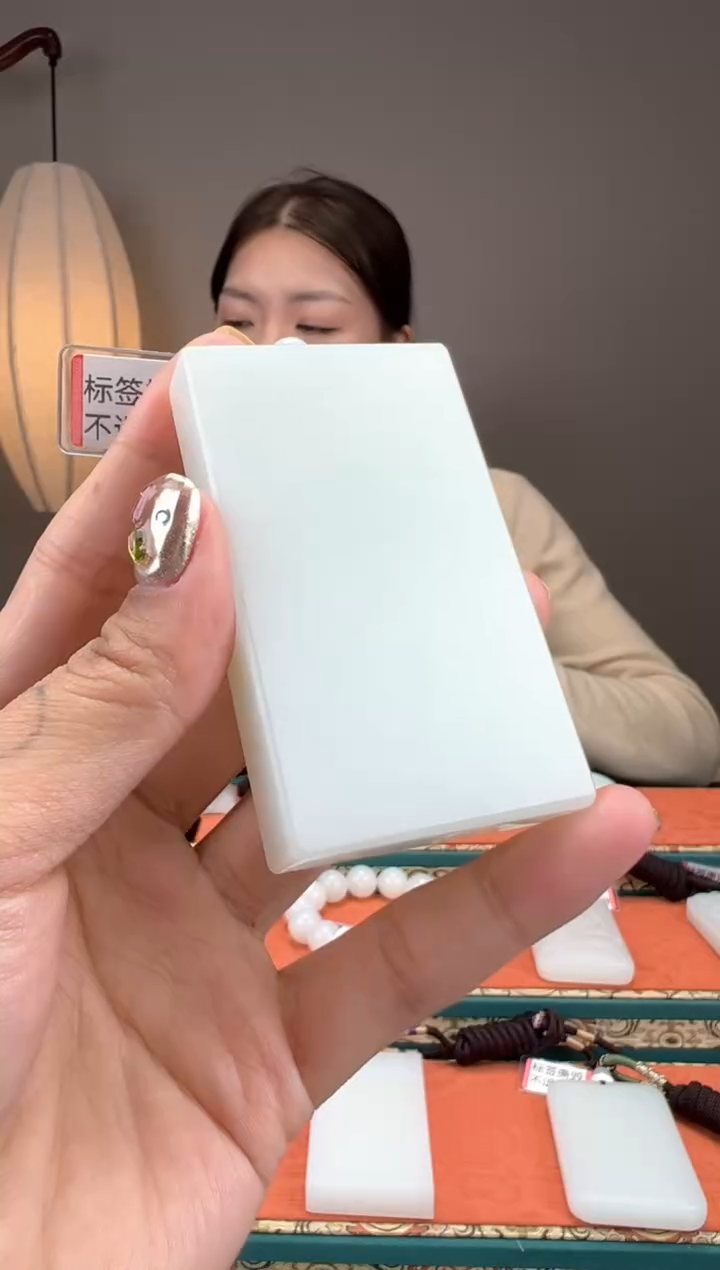 【闪购商品】和田玉颈饰未镶嵌1