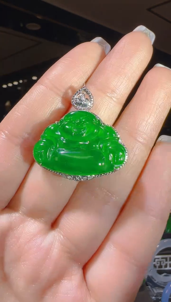 【闪购商品】翡翠吊坠(赠链)18K金镶嵌136       