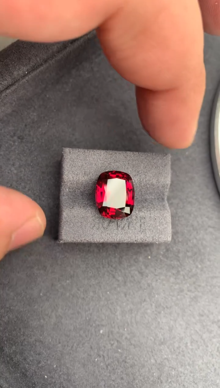 未镶嵌裸石石榴石7.3ct 镁铝榴石 定制 A