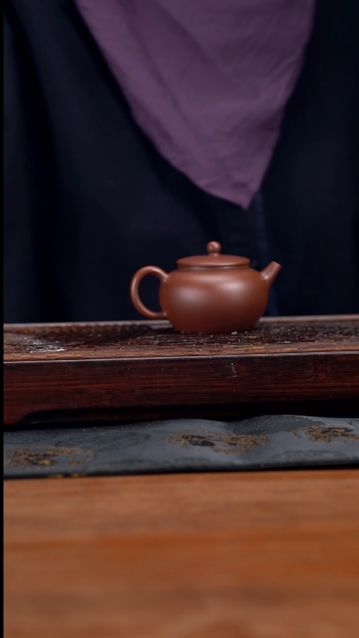【闪购商品】紫砂茶壶130cc黄龙山原矿紫泥平盖莲子9