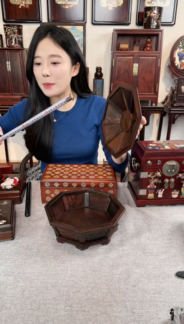 【闪购商品】红酸枝木类成套家具果盘