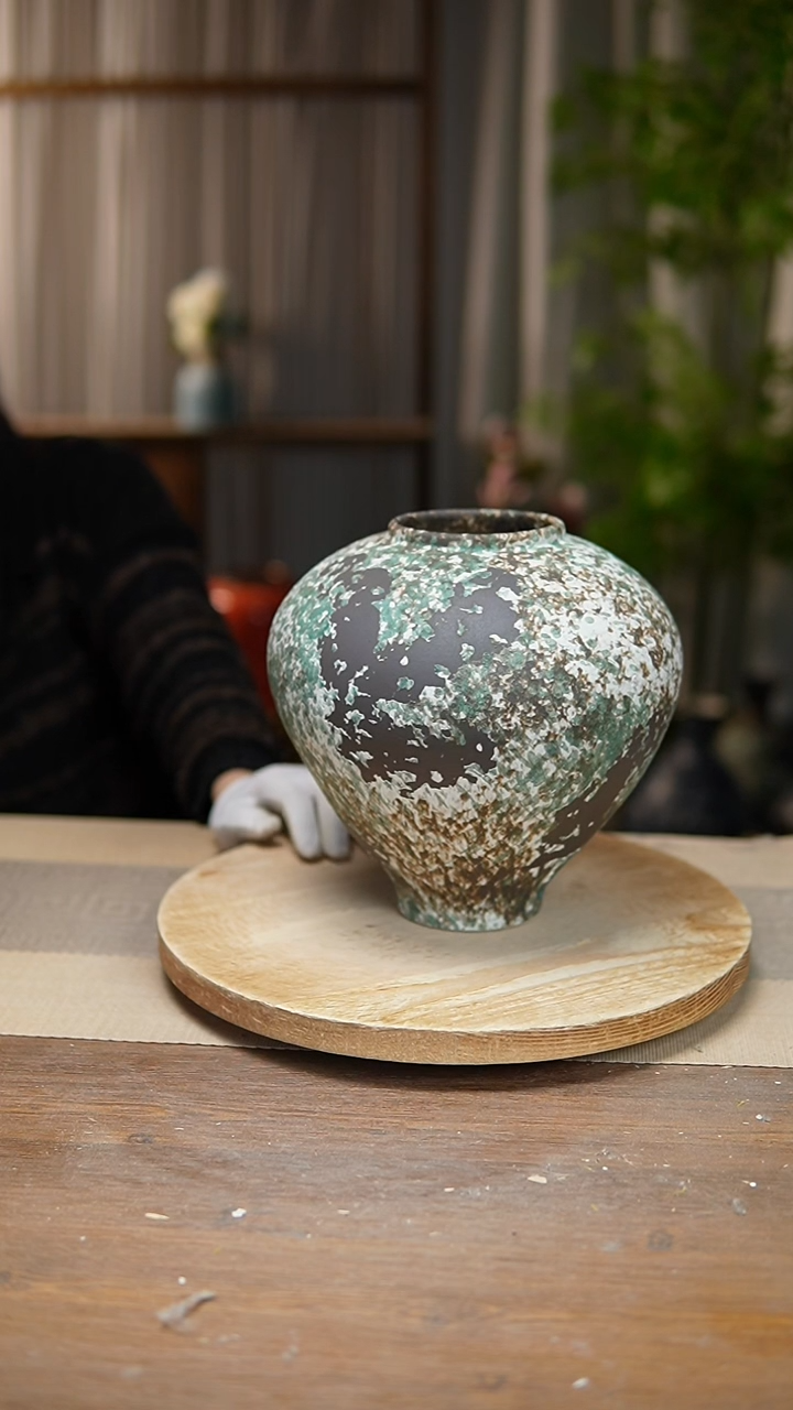 【闪购商品】陶瓷花器涂鸦绿月亮罐