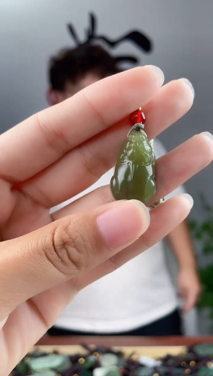 和田玉未镶嵌颈饰拍一发一，多样性发货