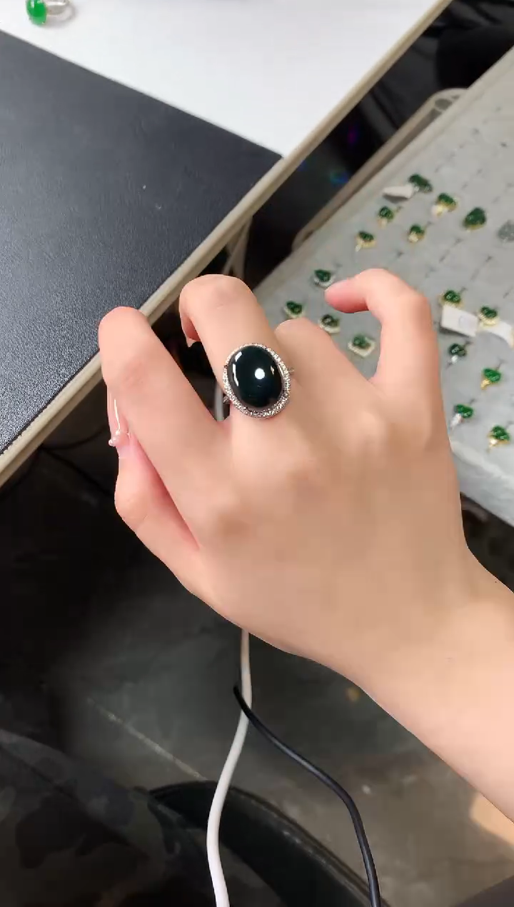 【闪购商品】翡翠戒指银S925镶嵌52141