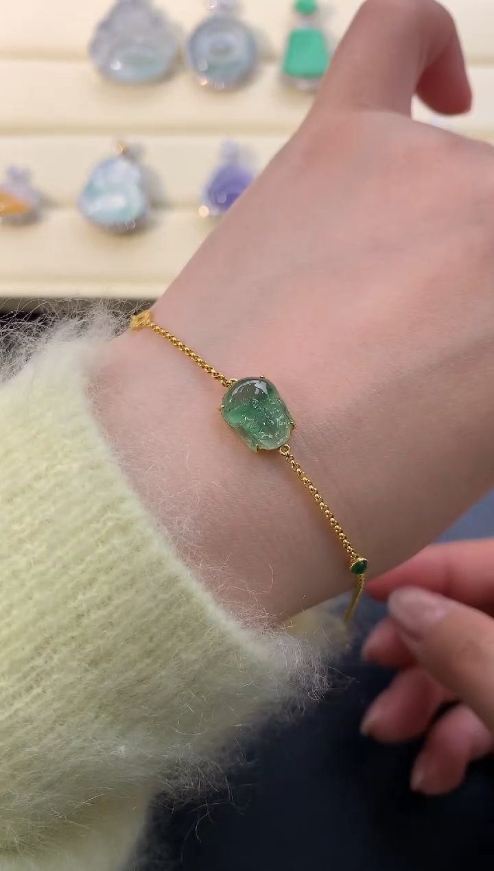 【闪购商品】翡翠颈饰18K金镶嵌D770      