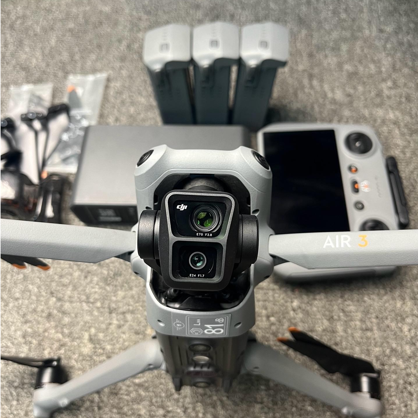 95新 DJI/大疆 Air 3 双摄旅拍无人机4800万像素 全向避障