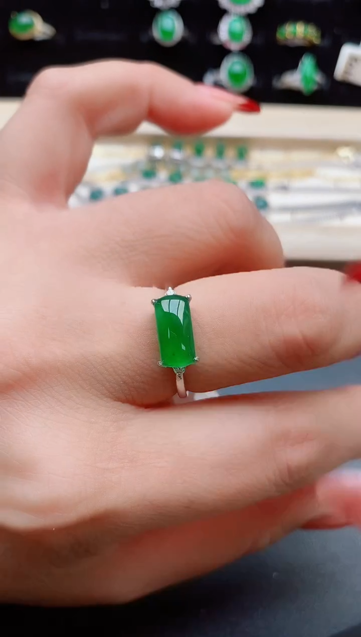 【闪购商品】翡翠戒指银S925镶嵌32321