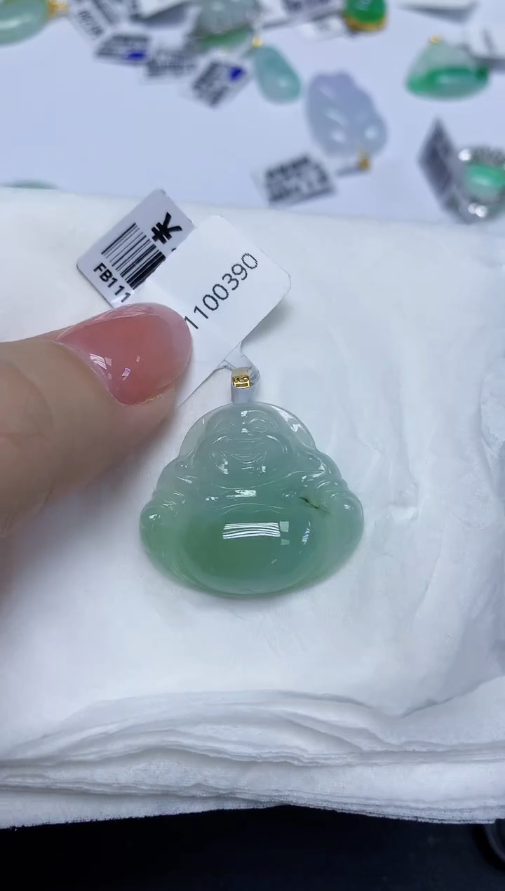 颈饰18K金镶嵌翡翠天然缅甸翡翠A货多样性发一件