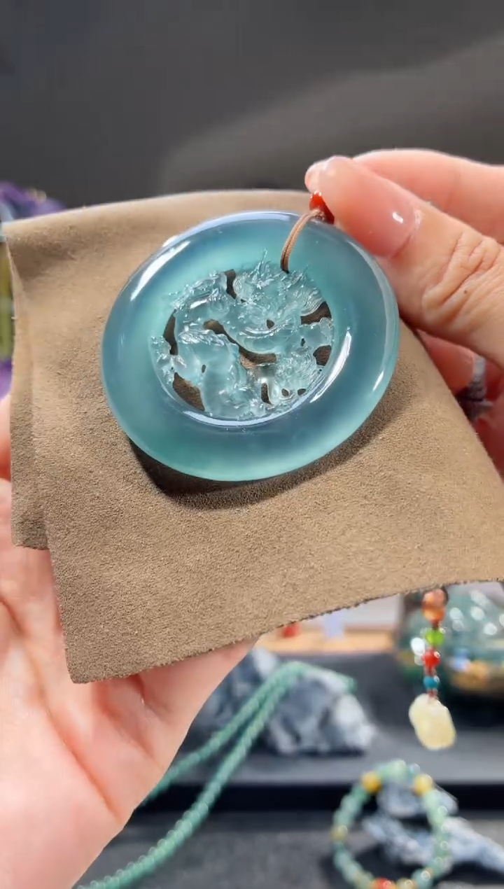 吊坠(不含链)未镶嵌翡翠龙牌
