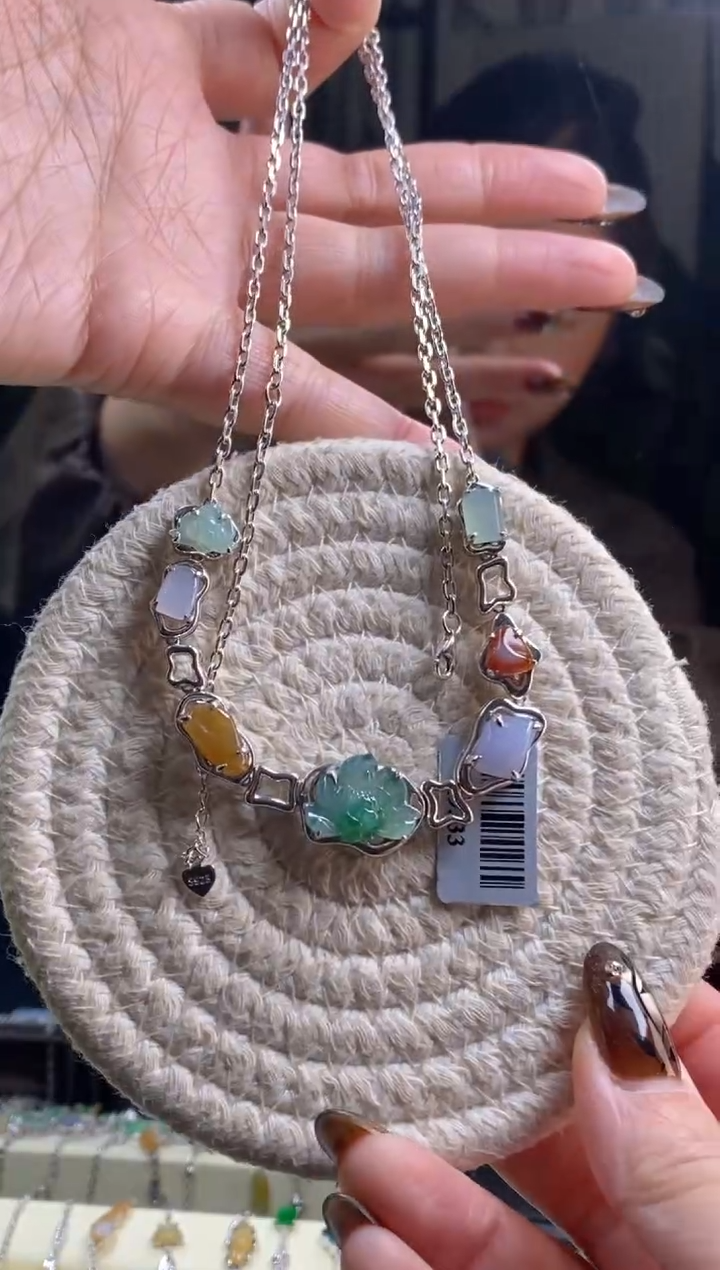 颈饰银S925镶嵌翡翠净货19333