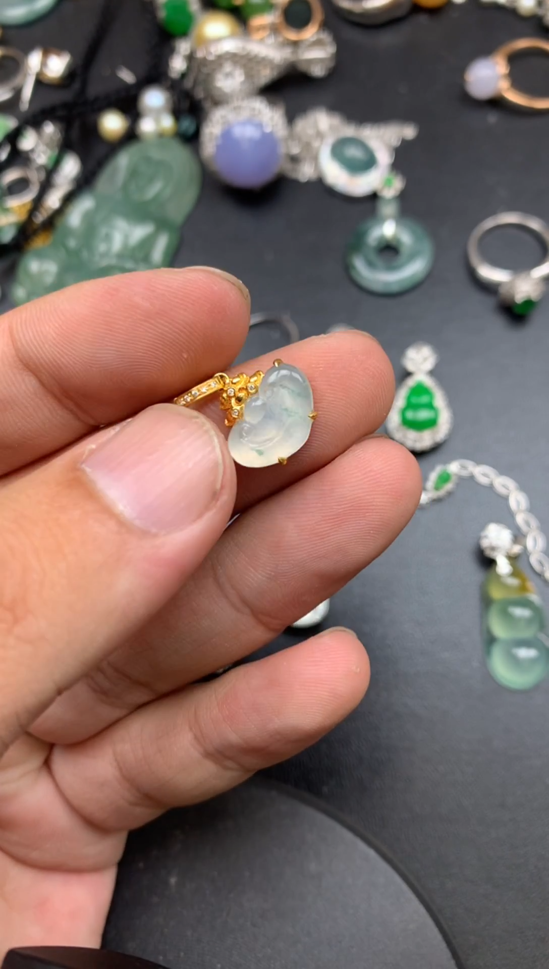 颈饰18K金镶嵌翡翠夜*途徐无所谓商品不退不换