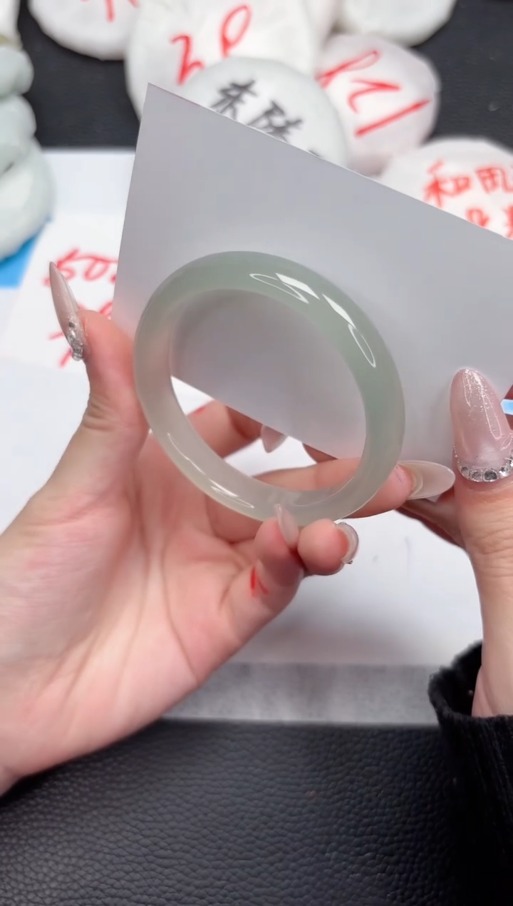 【闪购商品】石英质玉手镯未镶嵌487-52.4