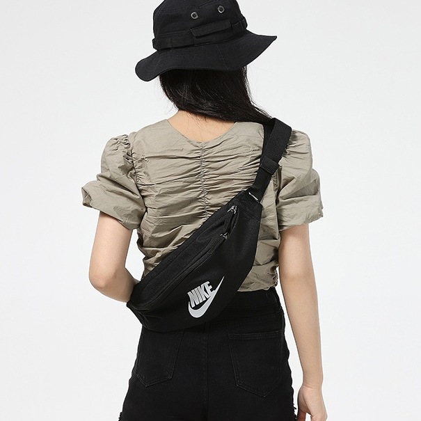 NIKE/耐克运动时尚休闲健身训练便携 涤给腰包常规男款DB0490010