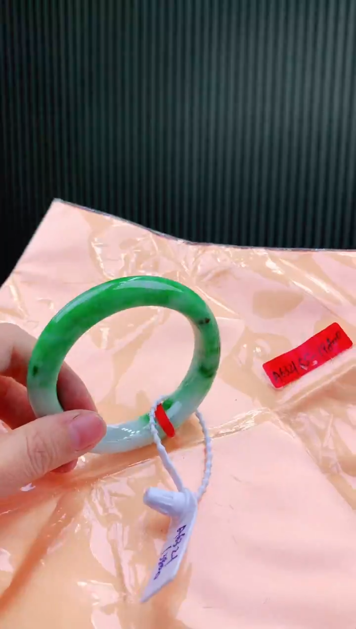 未镶嵌手镯翡翠55