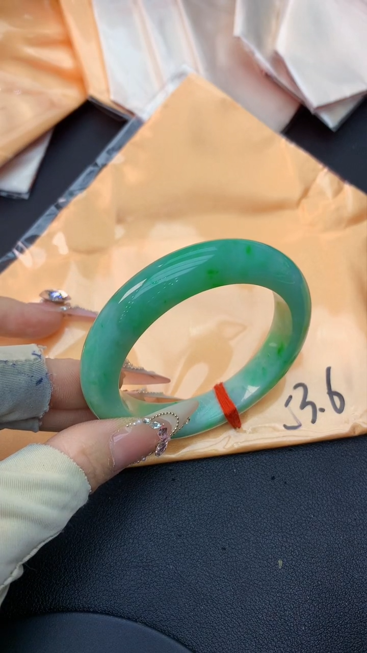 未镶嵌手镯翡翠0903461587