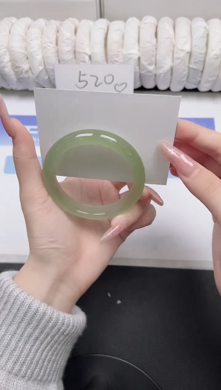 未镶嵌手镯石英质玉145-55.5