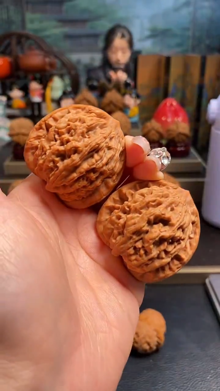 【闪购商品】文玩核桃吊坠H555麦穗虎头44