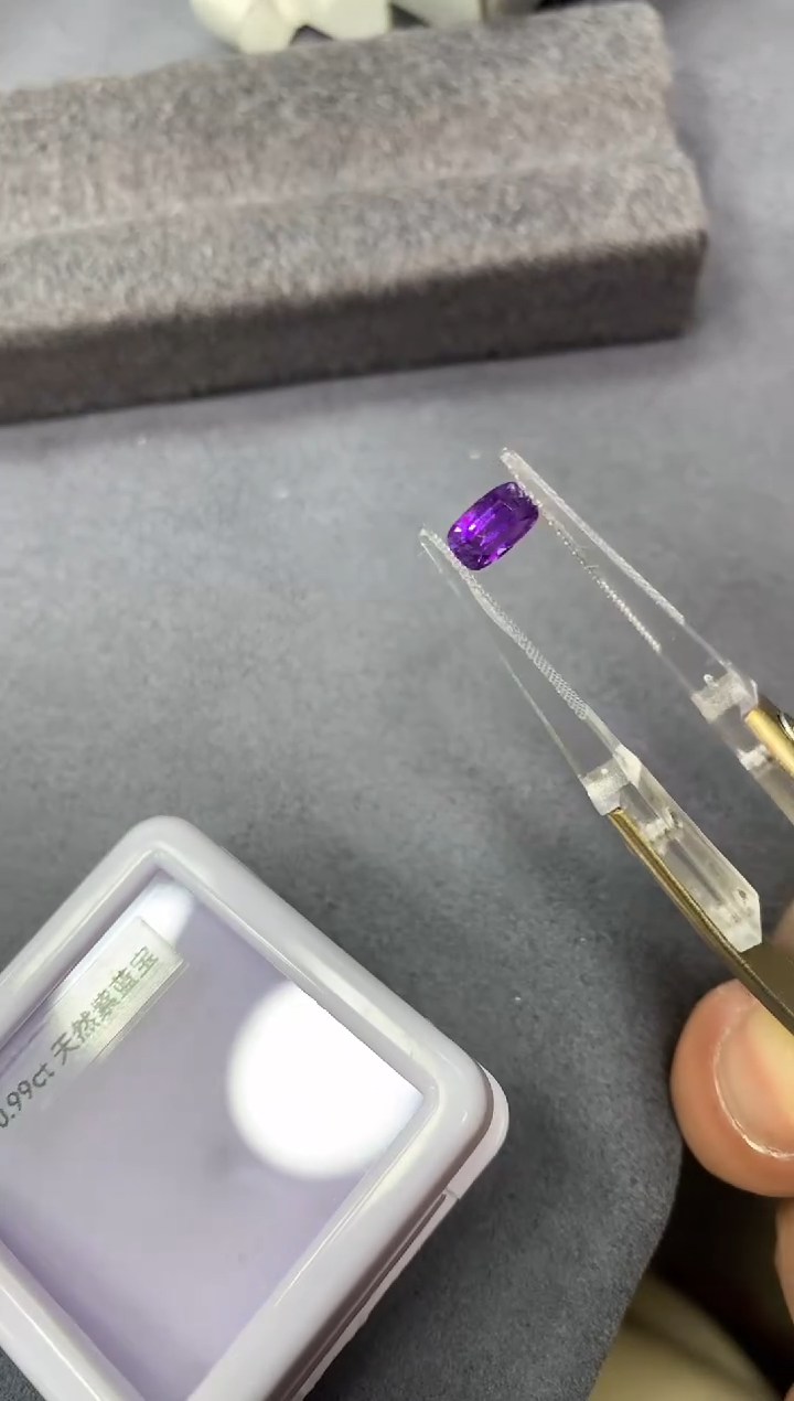 【闪购商品】蓝宝石裸石未镶嵌0.99ct  68