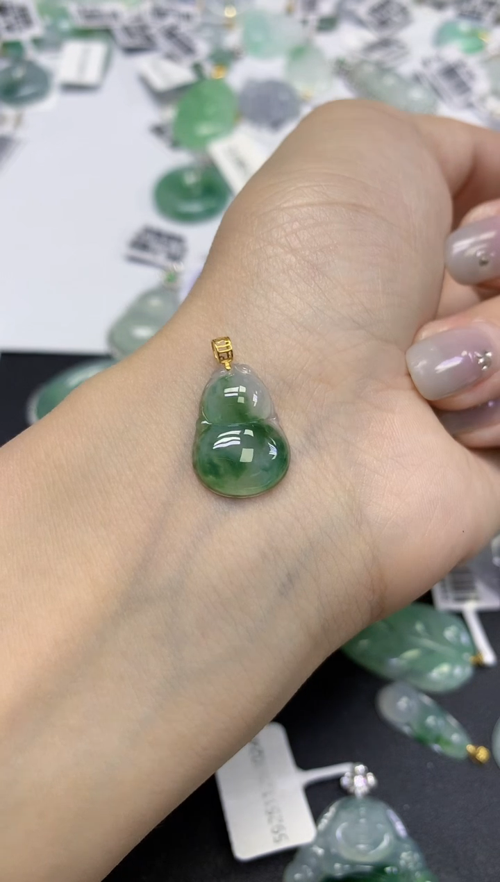 颈饰18K金镶嵌翡翠天然缅甸翡翠A货百元以上9元证书费自理