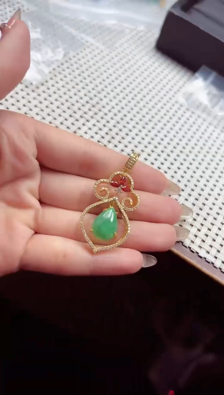 【闪购商品】翡翠颈饰银S925镶嵌颈饰