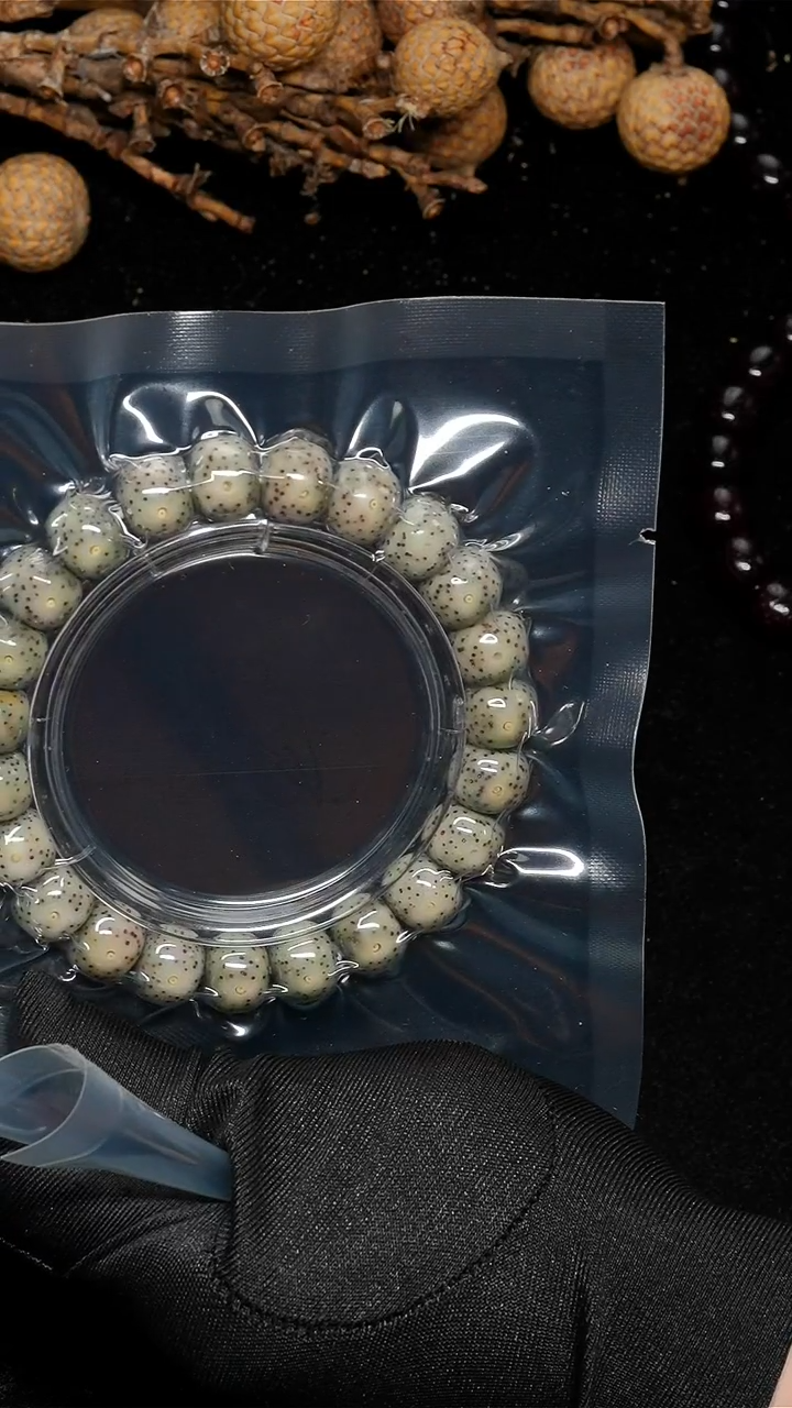 手串星月菩提11*9藏式珠绿冰糖-S01-7