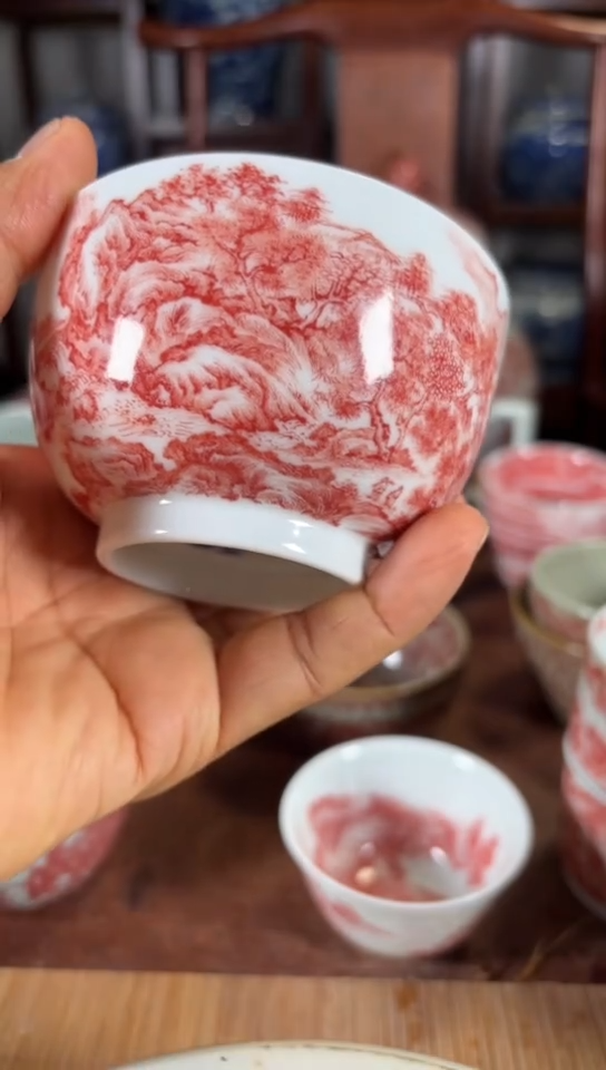 用****1柴窑釉里红山水杯杯瑕疵