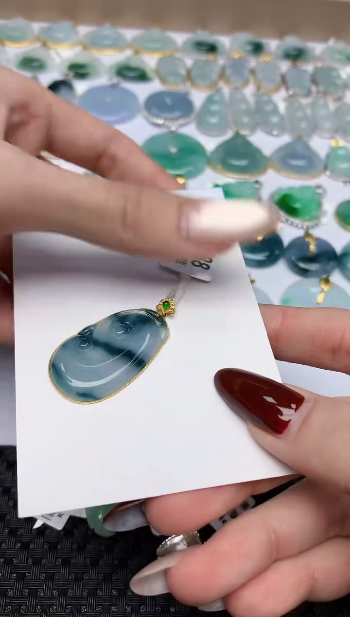 【闪购商品】翡翠颈饰18K金镶嵌天然翡翠a货