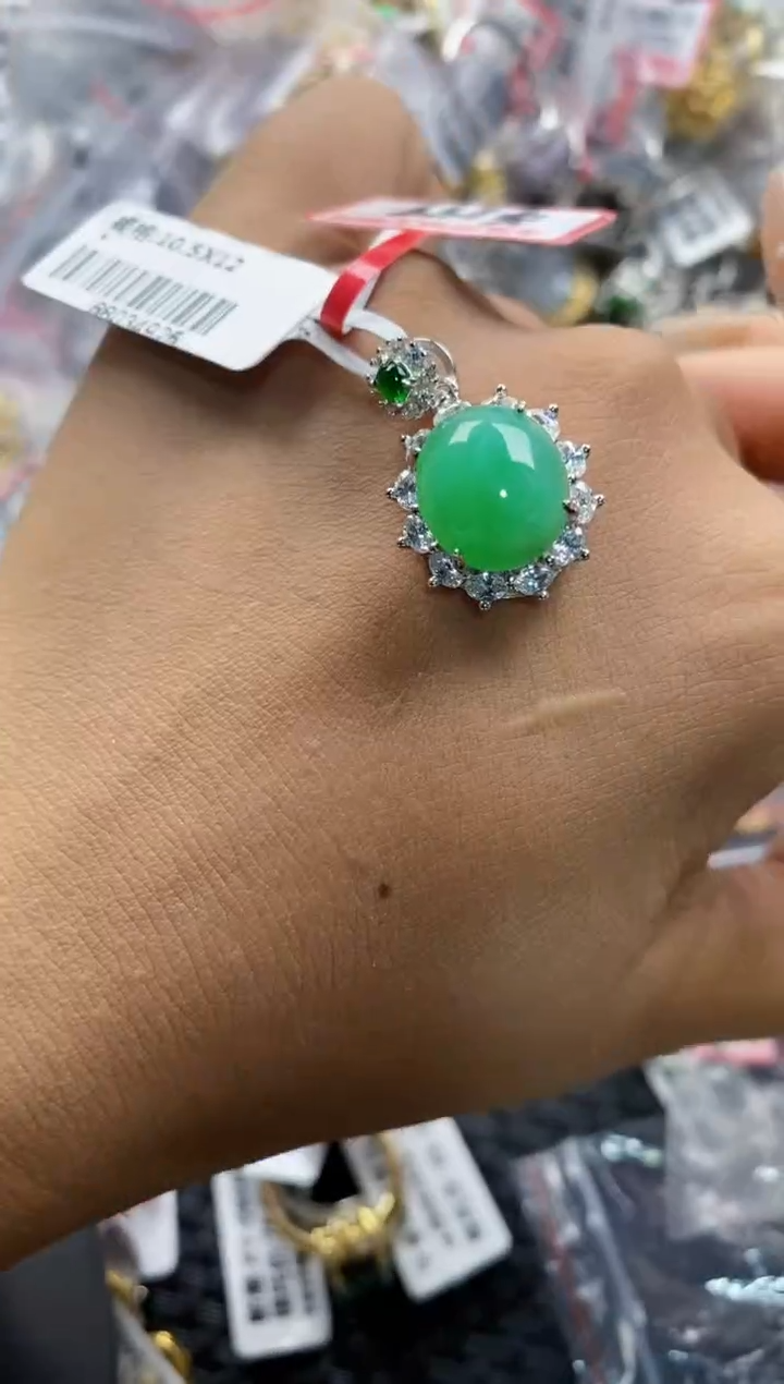 翡翠戒指银S925镶嵌6666     7