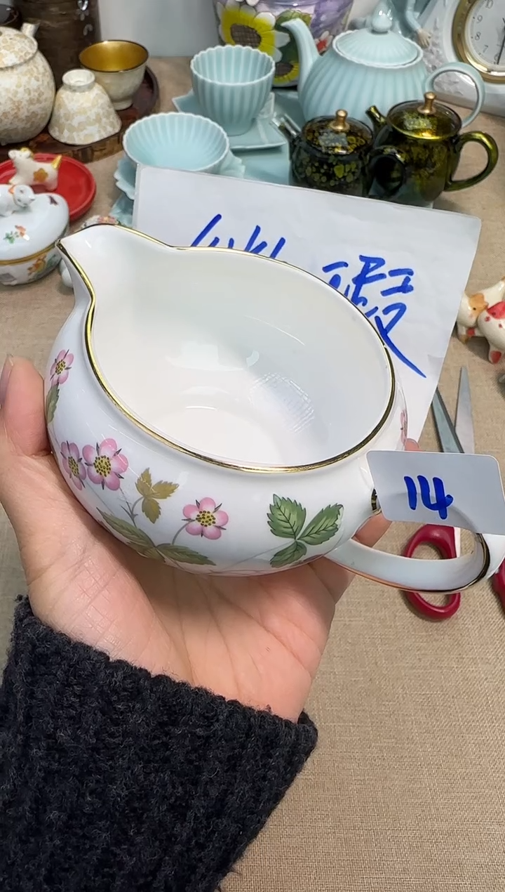 瓷片泡泡家的瓷器真好看