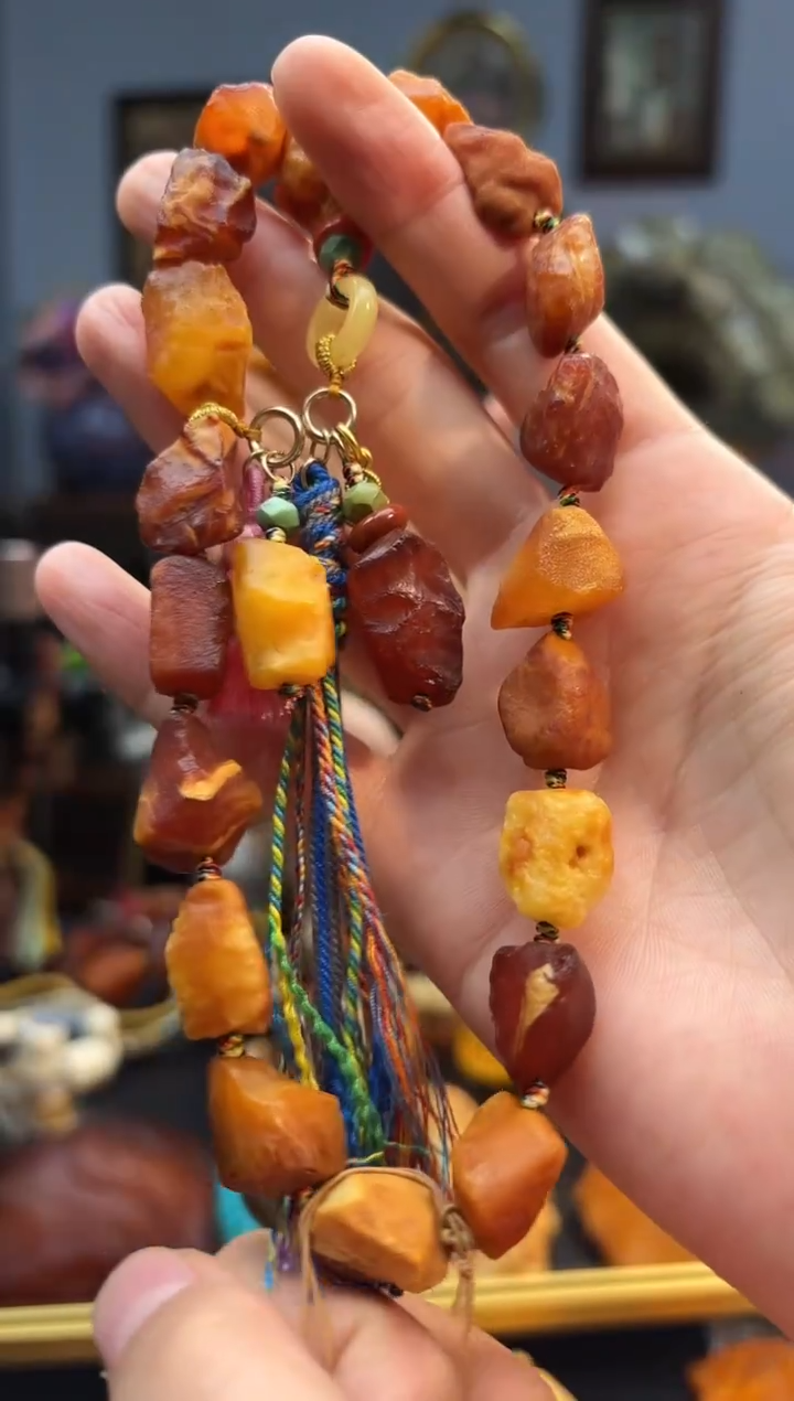 手串琥珀未镶嵌手持