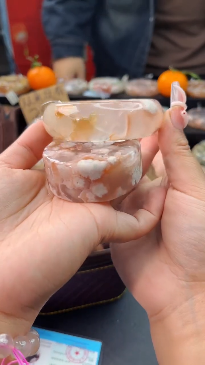 【闪购商品】石英质玉手镯未镶嵌赠送镯心（60圈口）