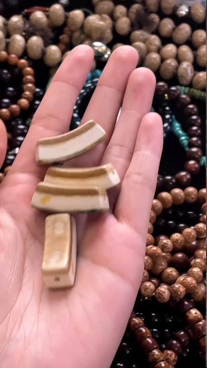 把件星月菩提MM长条隔珠（11mm）