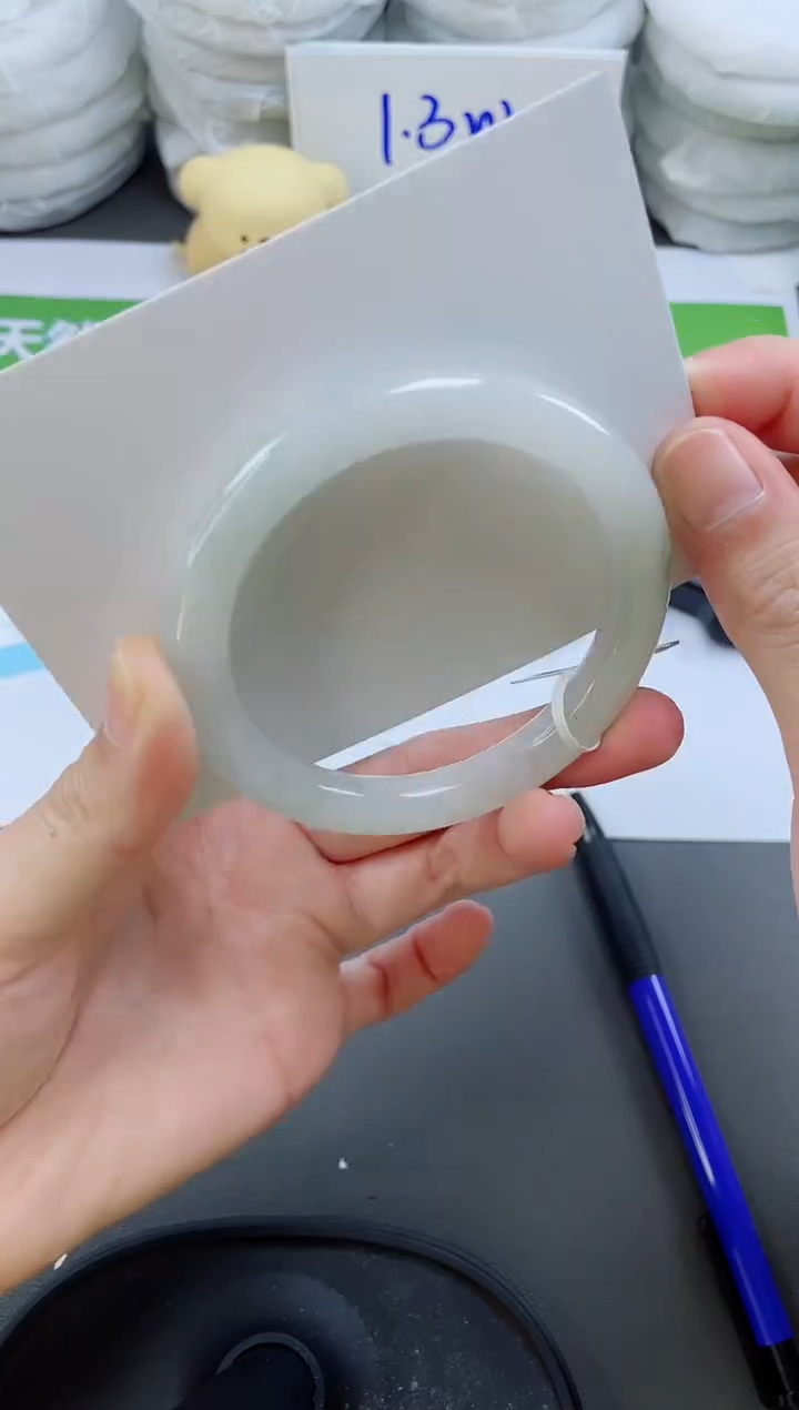 【闪购商品】石英质玉手镯未镶嵌41-54.8