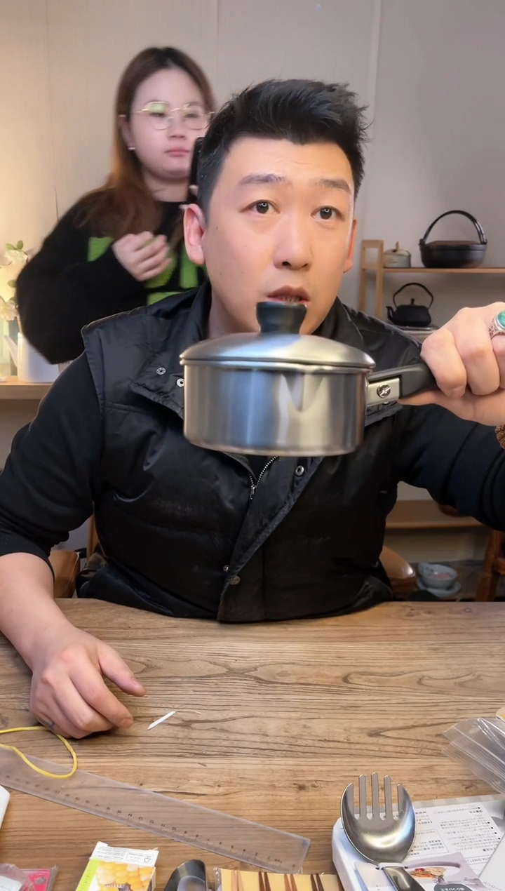 【闪购商品】瓷片15012 仔犬印奶锅......