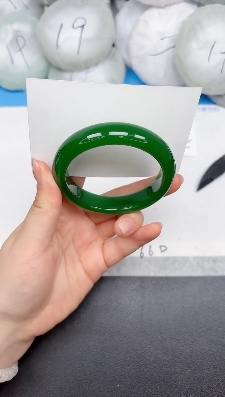 未镶嵌手镯石英质玉A328/56.4