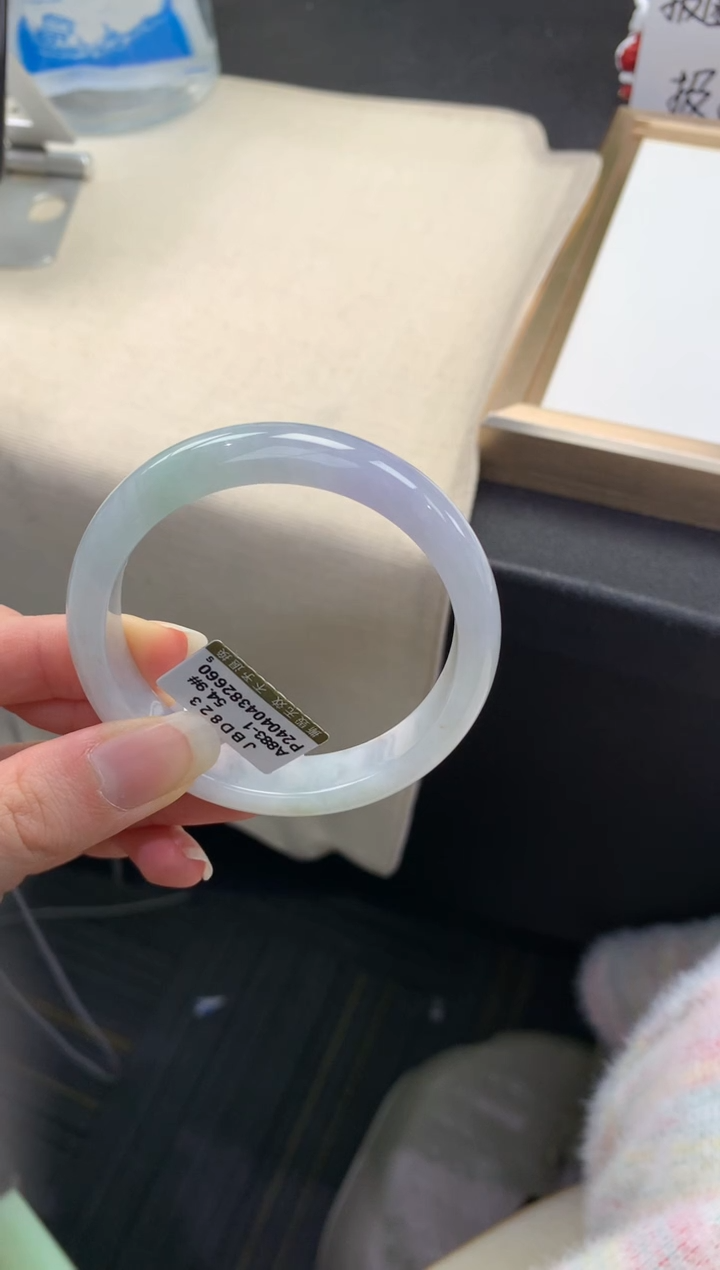 【闪购商品】翡翠手镯未镶嵌        