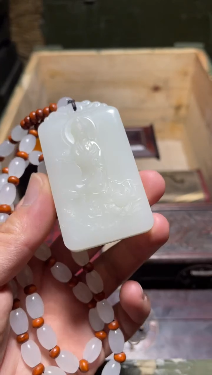 【闪购商品】羊油白站观音双面