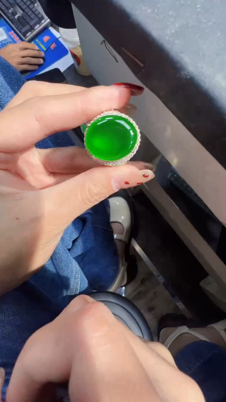 【闪购商品】定制翡翠未镶嵌蛋面商品多样性发货1